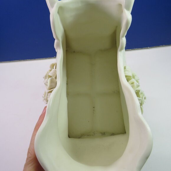 Ivory Bisque Porcelain Sleigh with Roses Neutral Holiday Winter Victorian Floral - Picture 14 of 15